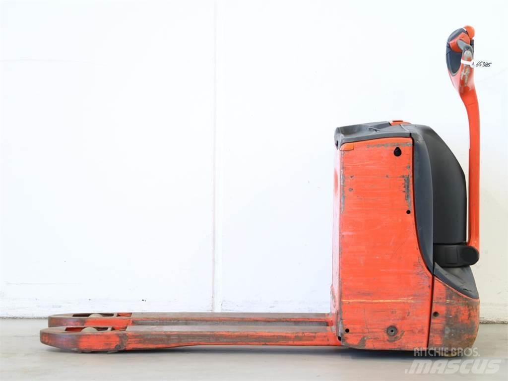 Linde T16/1152-00 Wózki widłowe unoszące z dyszlem