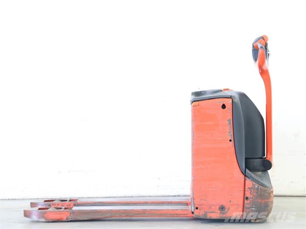Linde T16/1152-00 Wózki widłowe unoszące z dyszlem