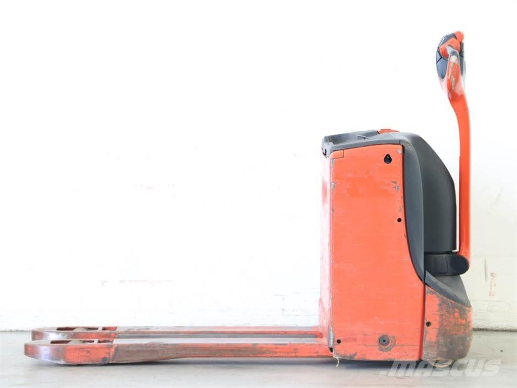 Linde T16/1152-00 Wózki widłowe unoszące z dyszlem