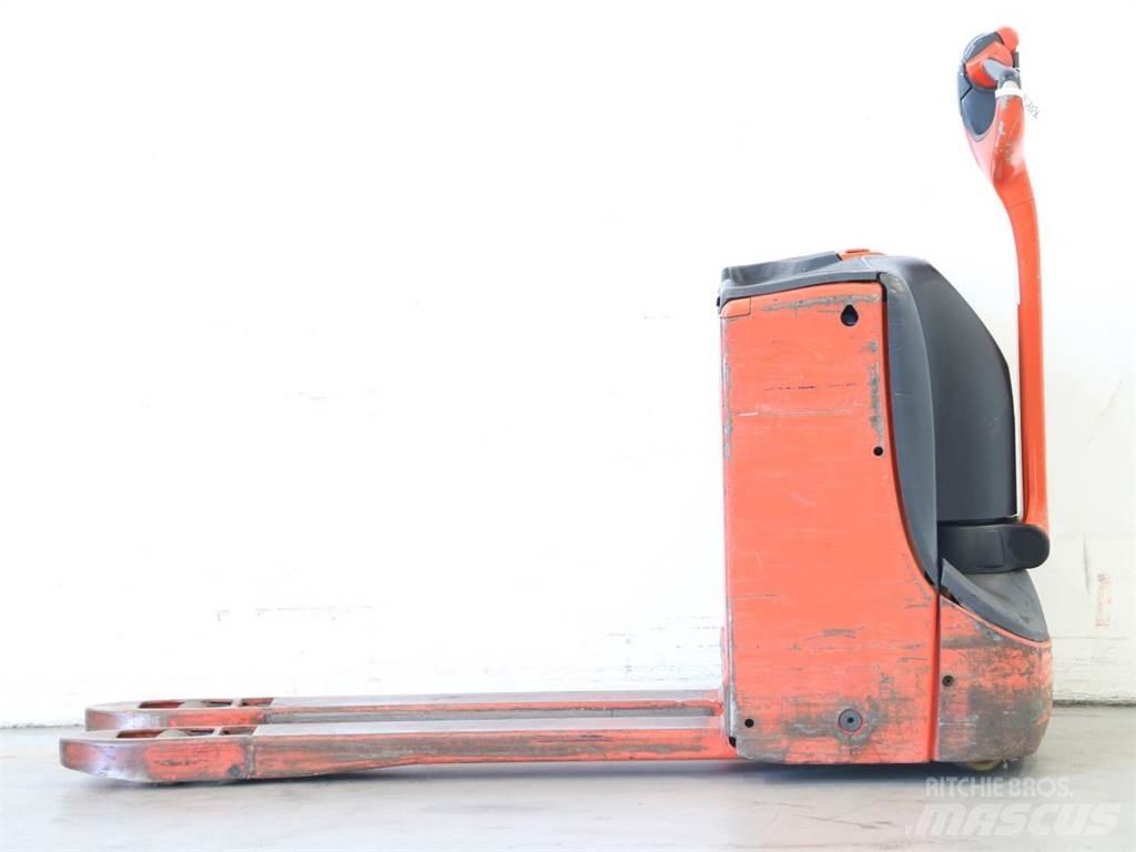 Linde T16/1152-00 Wózki widłowe unoszące z dyszlem