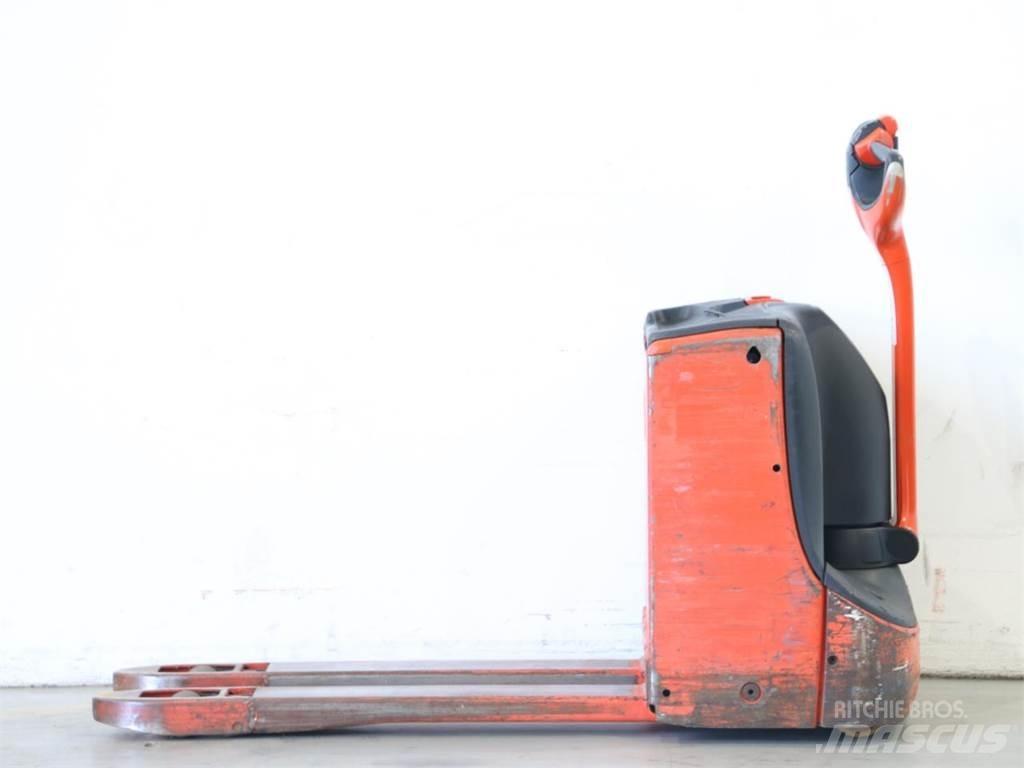 Linde T16/1152-00 Wózki widłowe unoszące z dyszlem