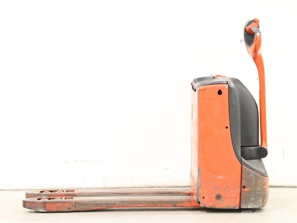 Linde T16/1152-00 Wózki widłowe unoszące z dyszlem