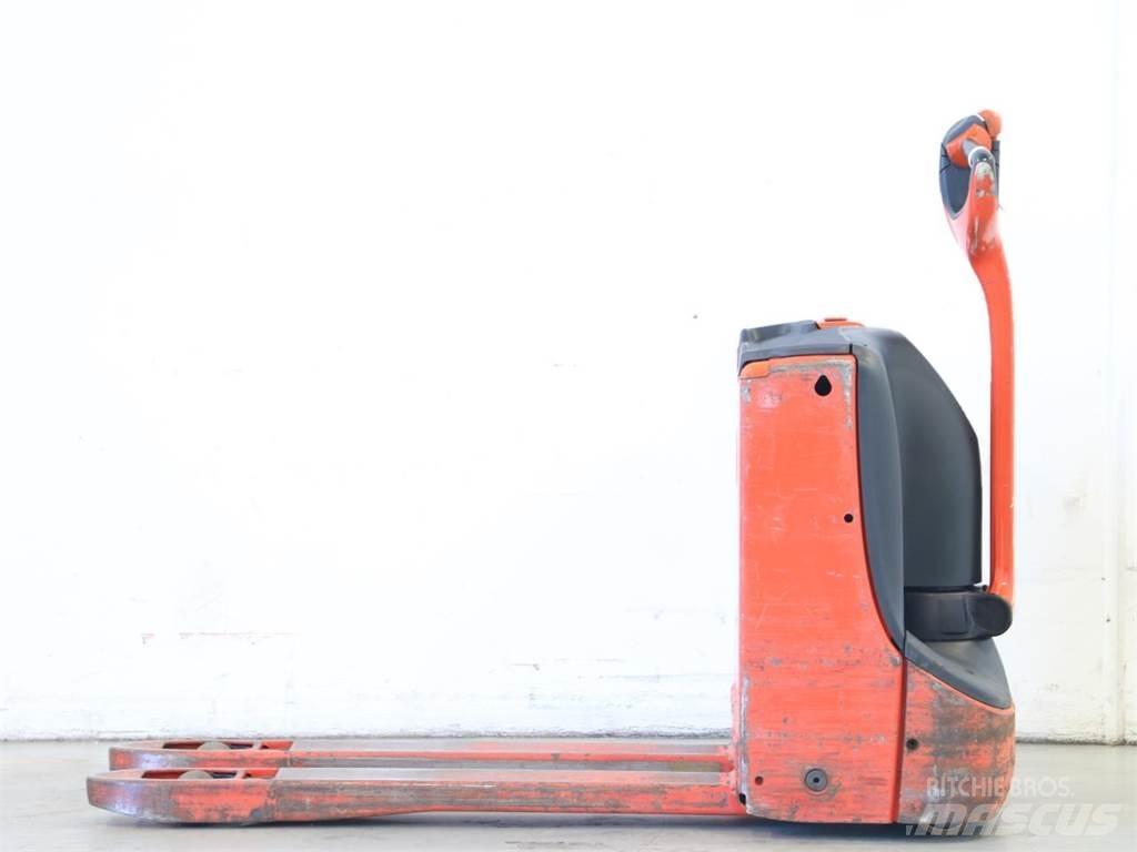 Linde T16/1152-02 Wózki widłowe unoszące z dyszlem