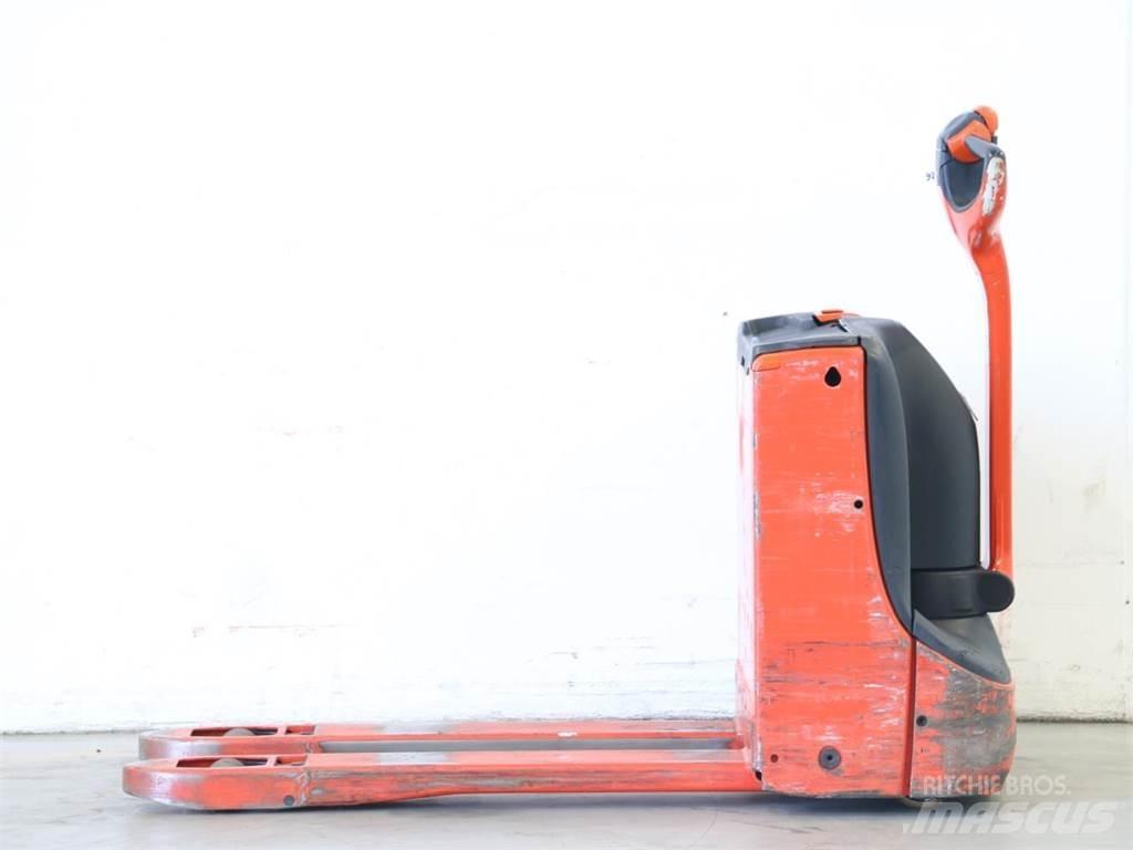 Linde T16/1152-02 Wózki widłowe unoszące z dyszlem