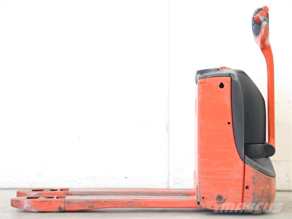 Linde T16/1152-02 Wózki widłowe unoszące z dyszlem
