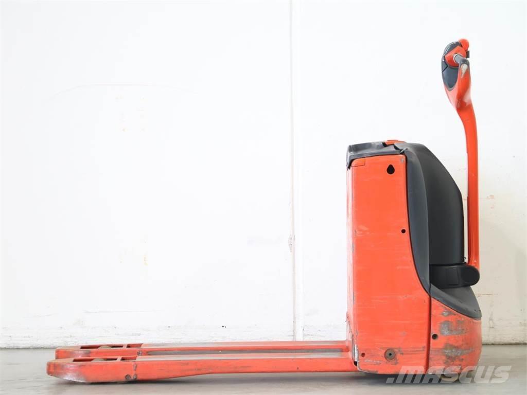 Linde T16/1152-02 Wózki widłowe unoszące z dyszlem