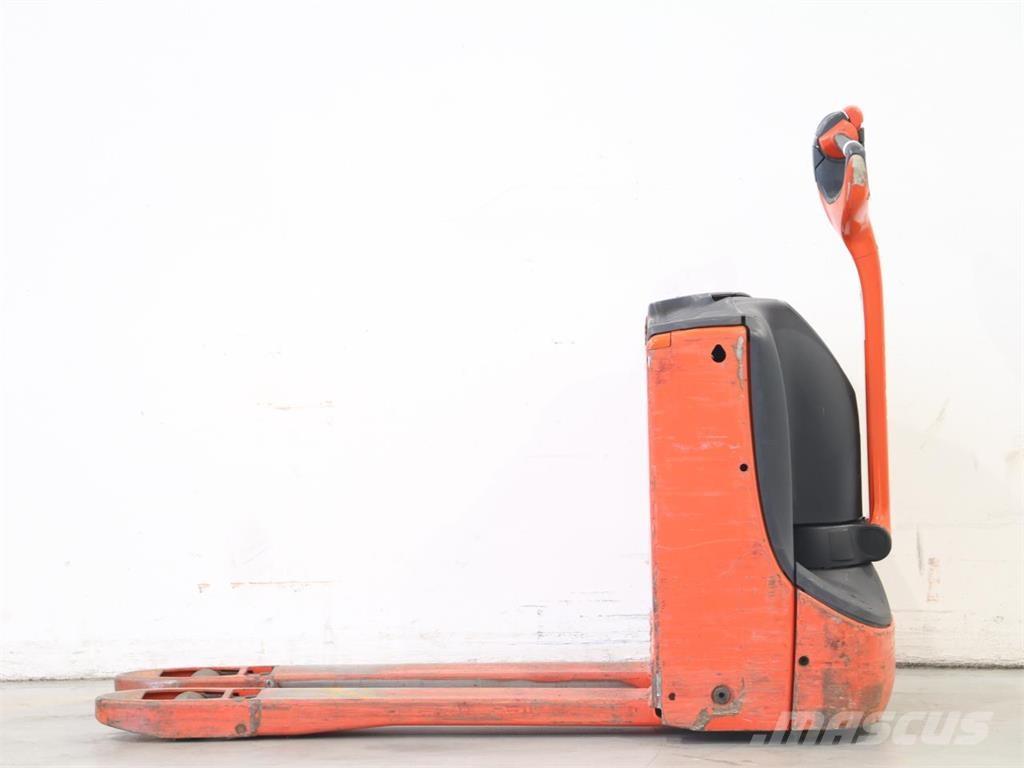 Linde T16/1152-02 Wózki widłowe unoszące z dyszlem