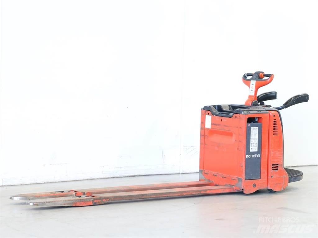 Linde T20AP/131 Wózki widłowe unoszące z dyszlem
