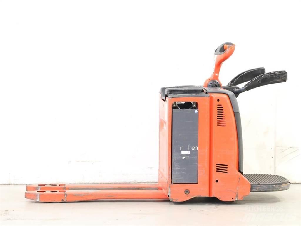 Linde T20AP/131-08 Wózki widłowe unoszące z dyszlem