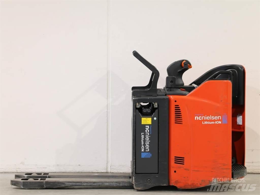 Linde T20SP/131 Wózki widłowe unoszące z dyszlem