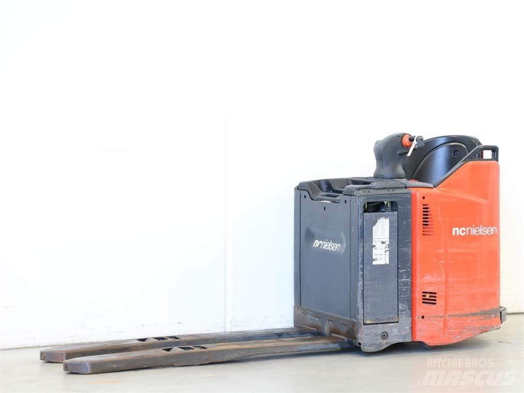 Linde T20SP/131 Wózki widłowe unoszące z dyszlem