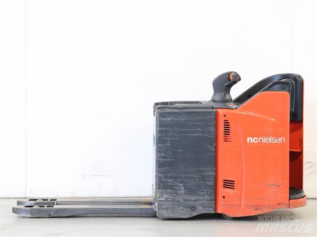 Linde T20SP/131 Wózki widłowe unoszące z dyszlem