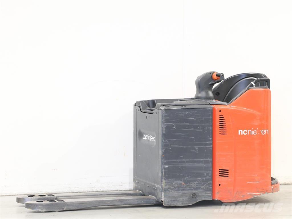 Linde T20SP/131 Wózki widłowe unoszące z dyszlem