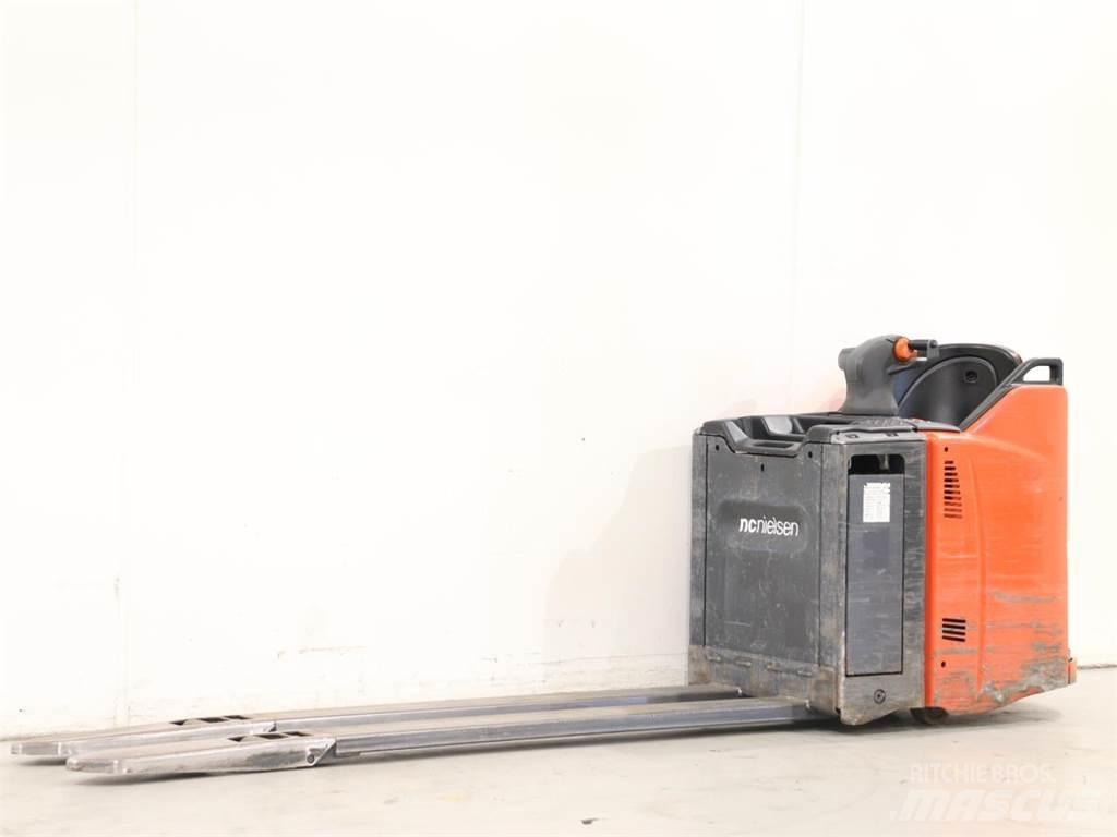 Linde T20SP/131 Wózki widłowe unoszące z dyszlem