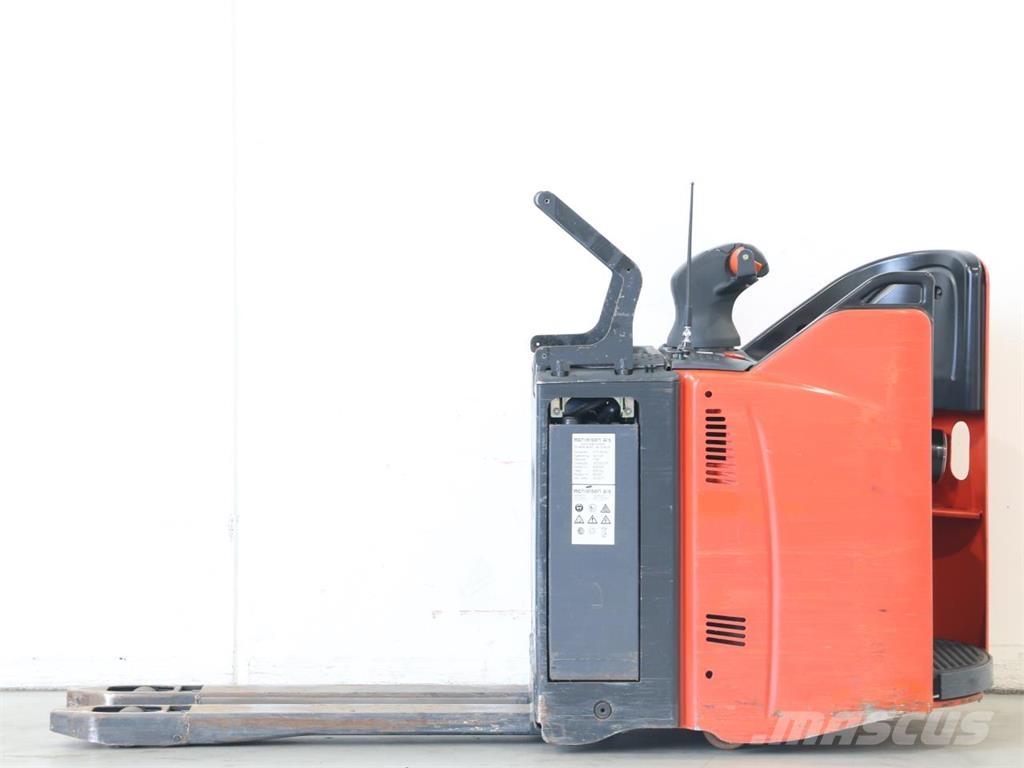 Linde T20SP/131-02 Wózki widłowe unoszące z dyszlem