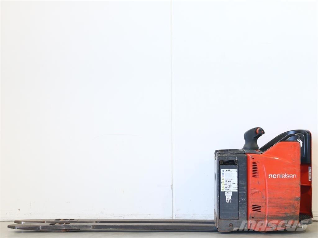 Linde T20SP/131-07 Wózki widłowe unoszące z dyszlem
