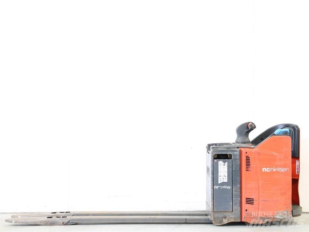 Linde T20SP/131-07 Wózki widłowe unoszące z dyszlem
