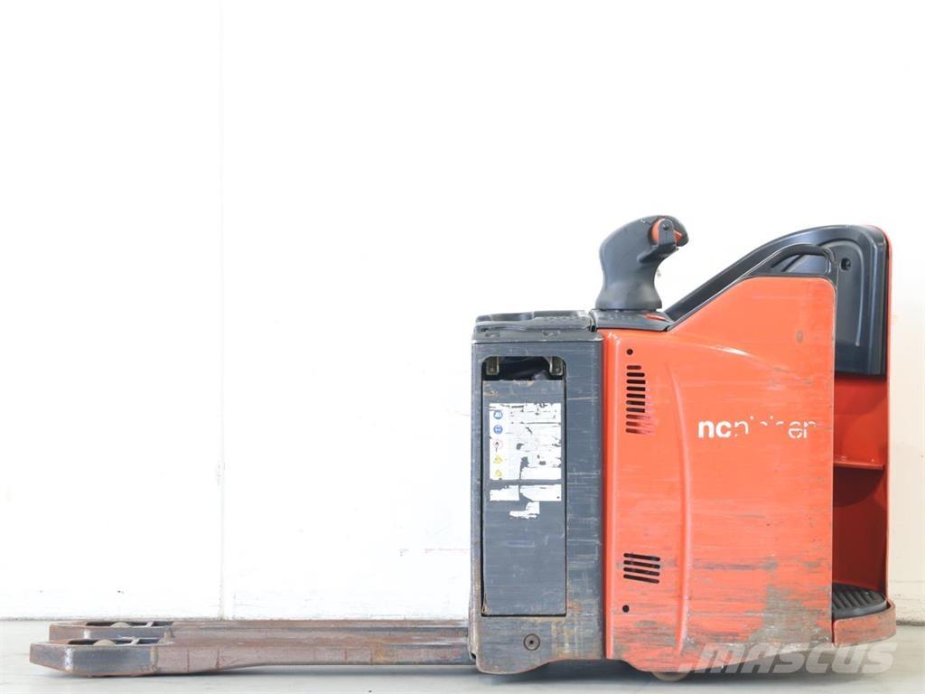 Linde T20SP/131-08 Wózki widłowe unoszące z dyszlem