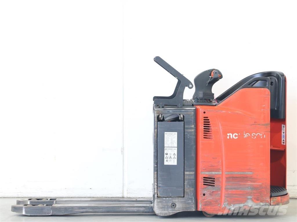 Linde T20SP/131-08 Wózki widłowe unoszące z dyszlem