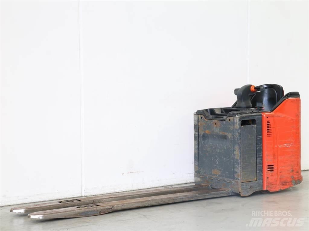 Linde T24SP/131 Wózki widłowe unoszące z dyszlem