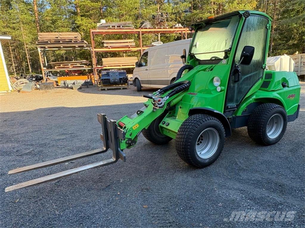 Avant 750 Miniładowarki