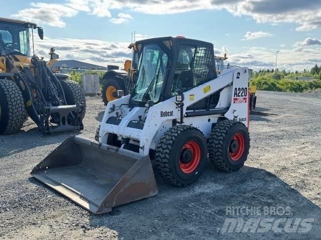 Bobcat A220 Ładowarki burtowe