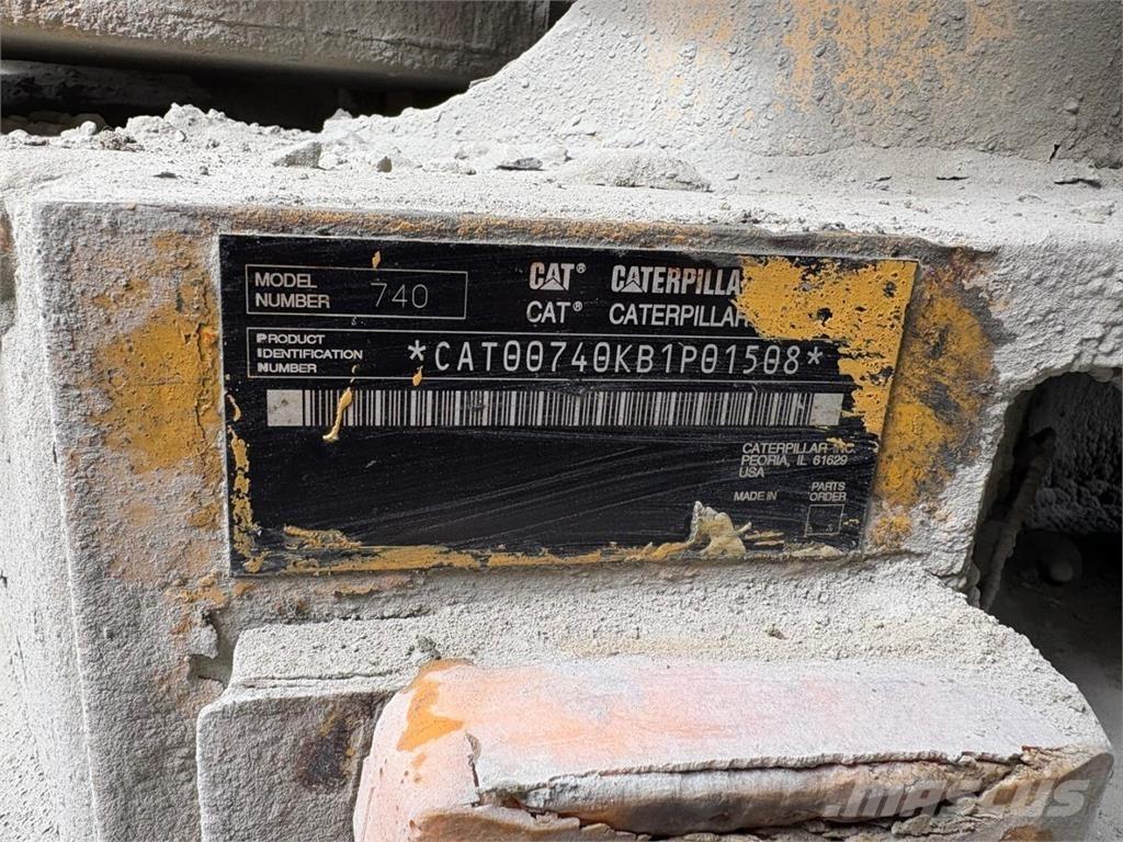 CAT 740 Wozidła przegubowe