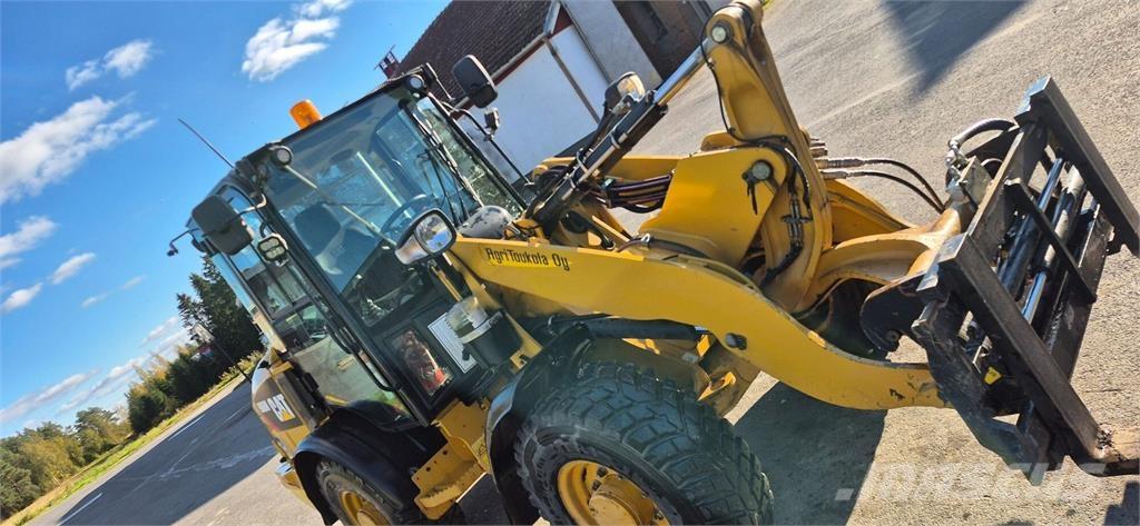 CAT 906M Ładowarki kołowe