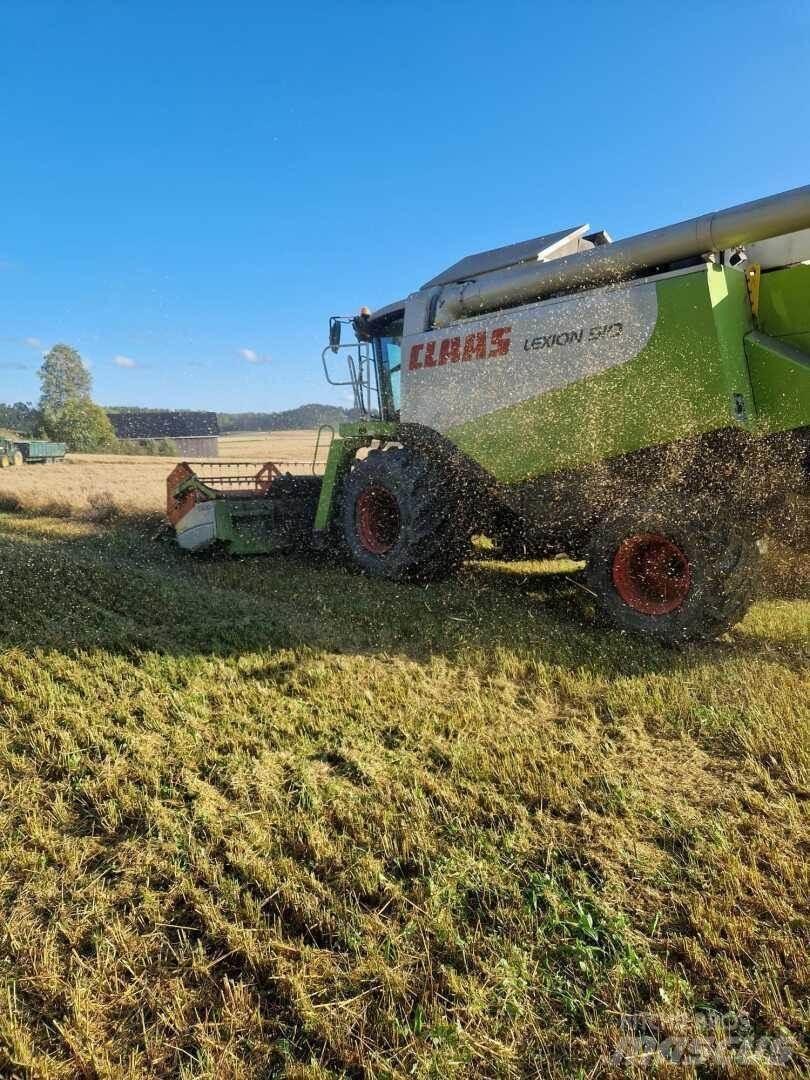 CLAAS LEXION 510 Kombajny zbożowe