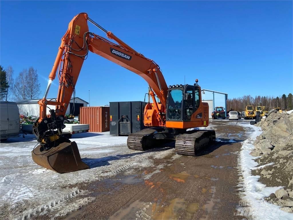 Doosan DX 235 LCR Koparki gąsienicowe