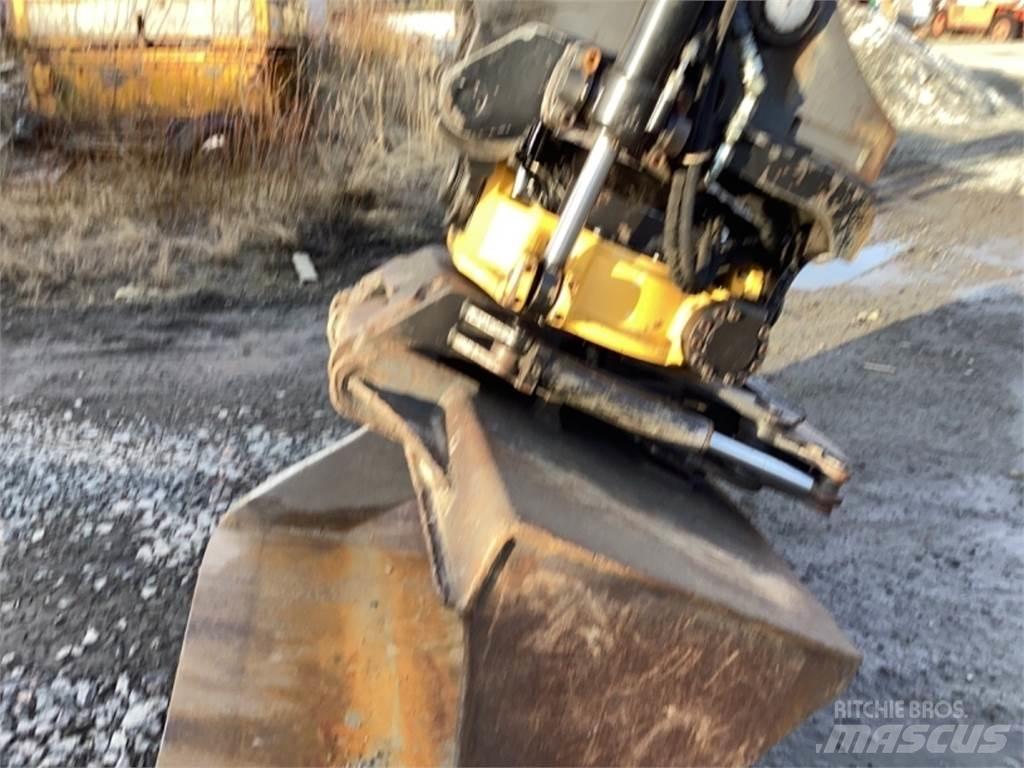 Doosan DX235 LCR Koparki gąsienicowe