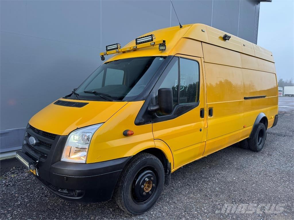 Ford Transit Busy / Vany