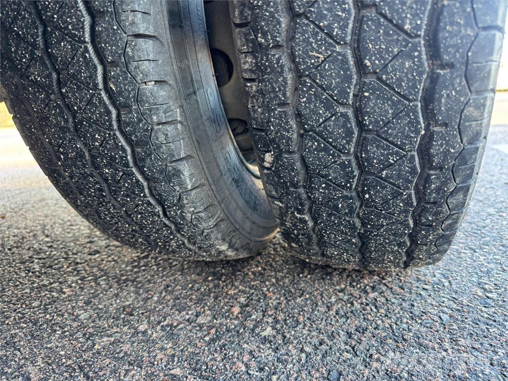 Ford Transit Busy / Vany