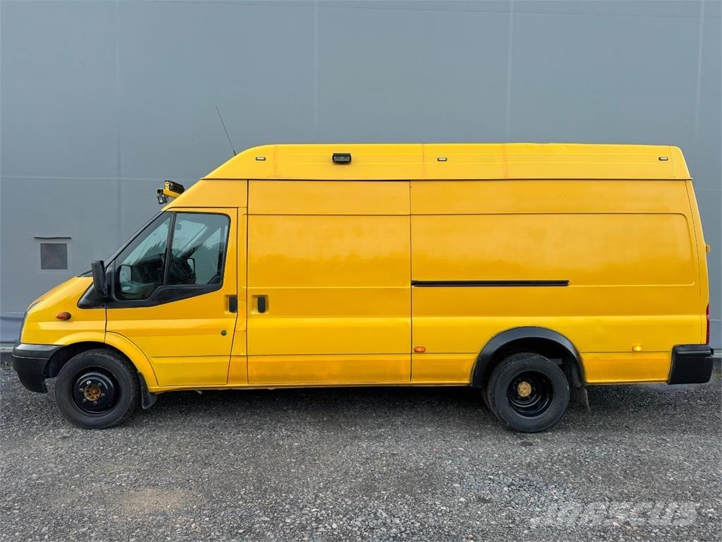 Ford Transit Busy / Vany