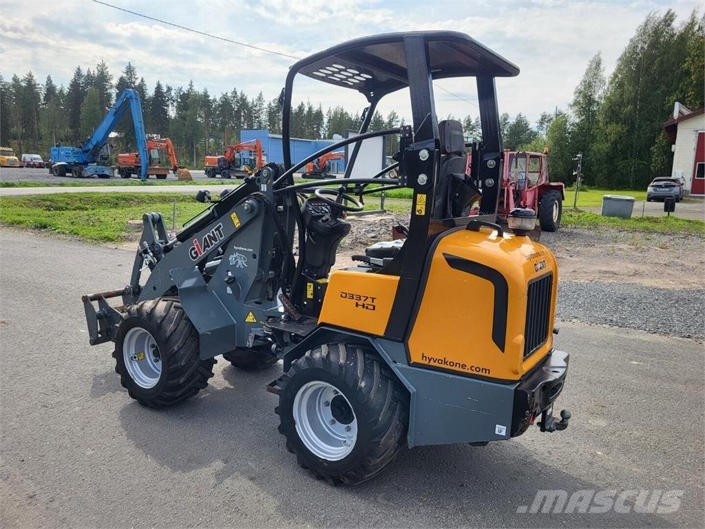 GiANT D337T Maszyny rolnicze - Inne