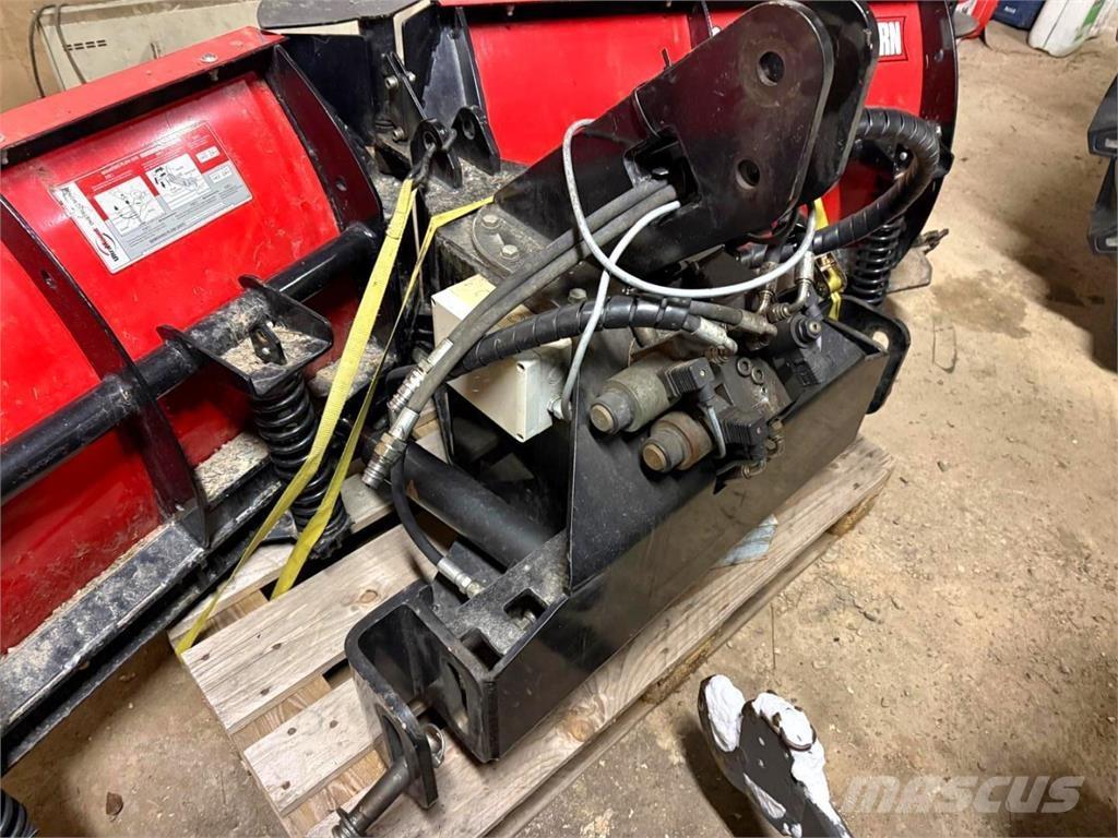 Hilltip Aura Lemiesze i pługi śnieżne