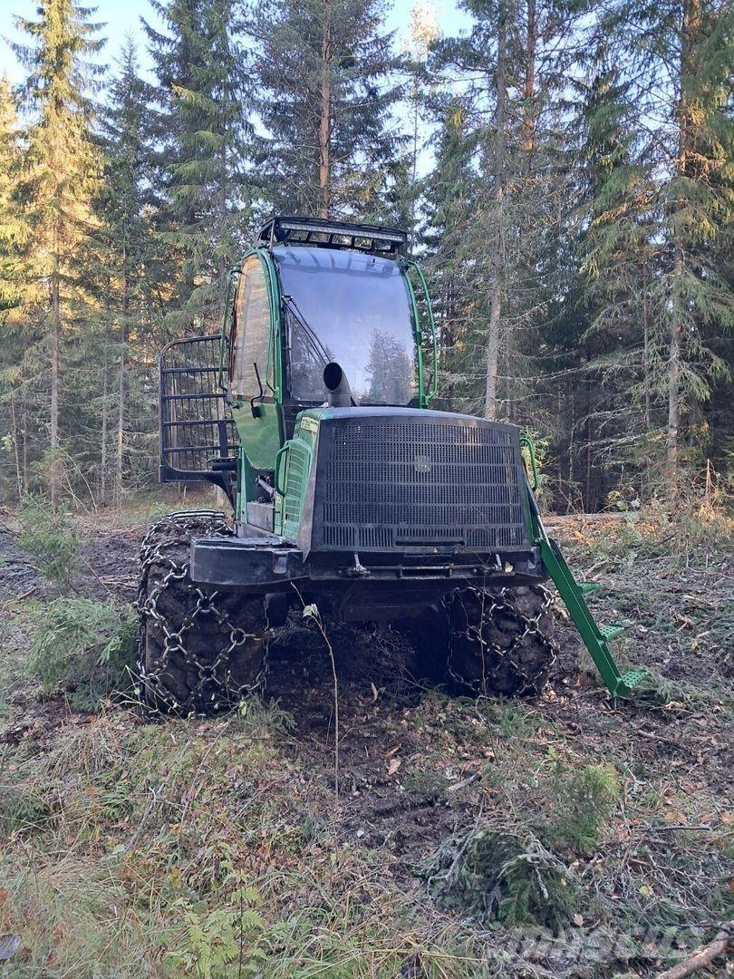 John Deere 1010e Forwardery