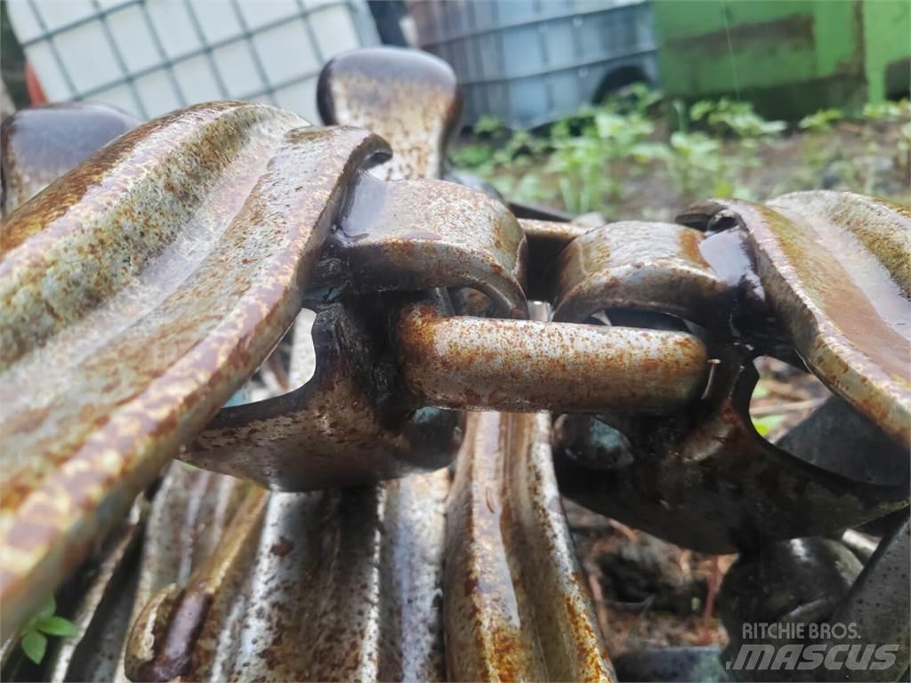 John Deere 1170 E Harwestery