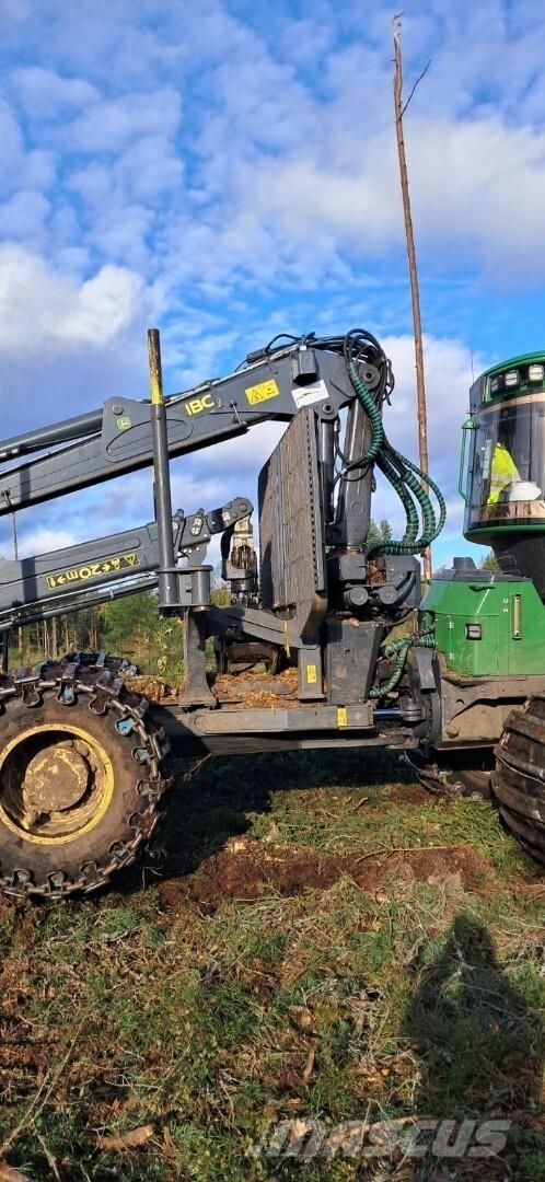 John Deere 1210G Forwardery