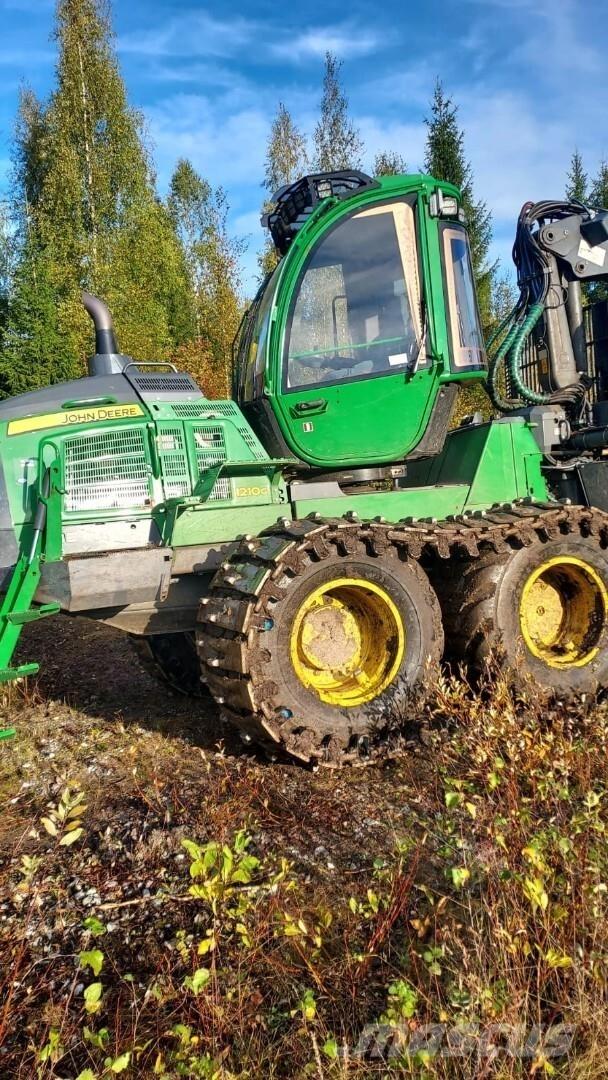 John Deere 1210G Forwardery