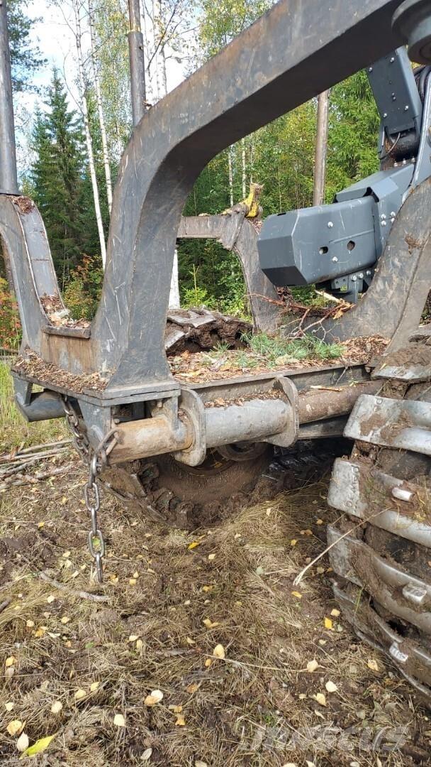 John Deere 1210G Forwardery