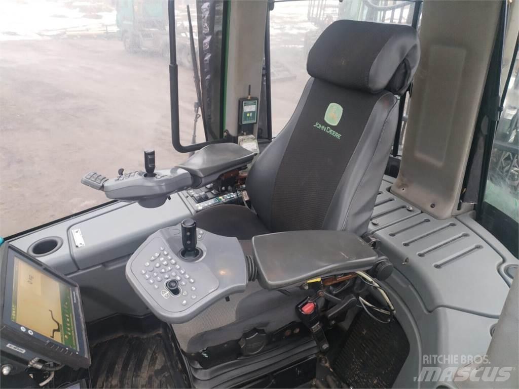 John Deere 810 E Forwardery