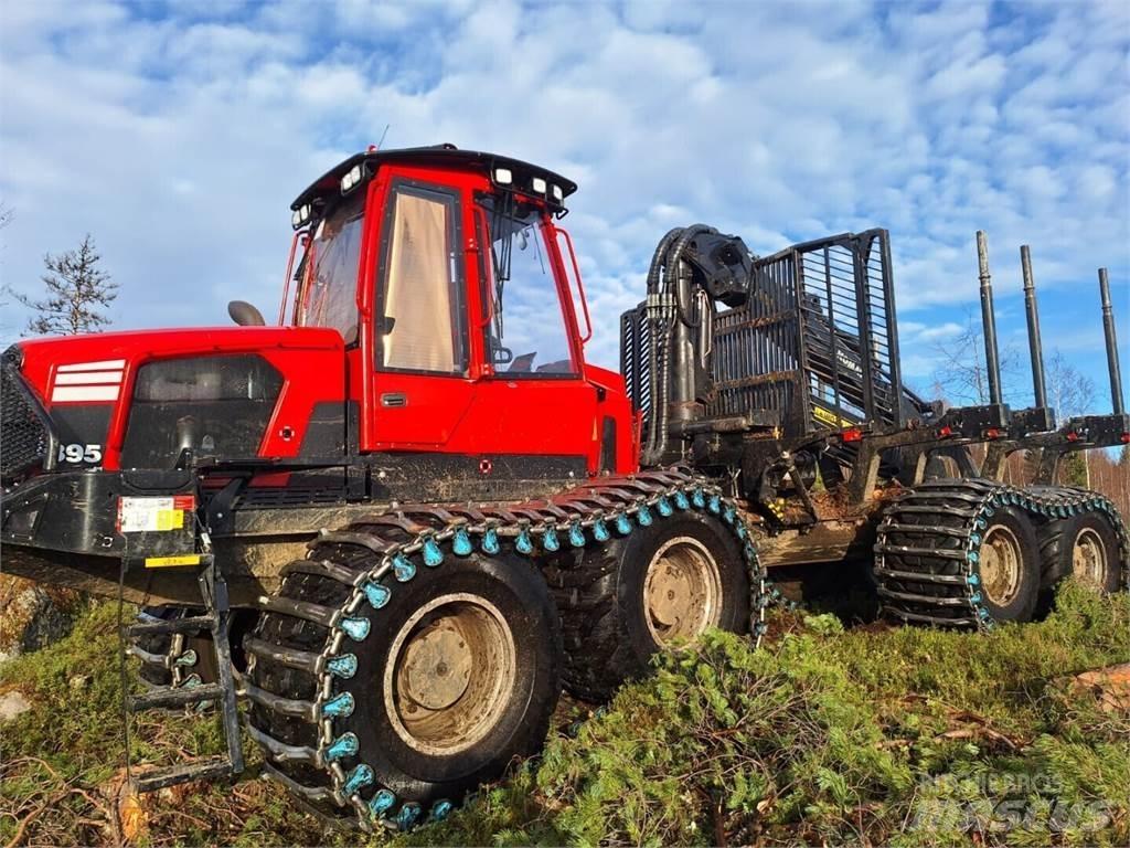 Komatsu 895 Forwardery