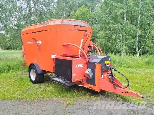 Kuhn Profile 1880 Inny sprzęt do obsługi inwentarza żywego
