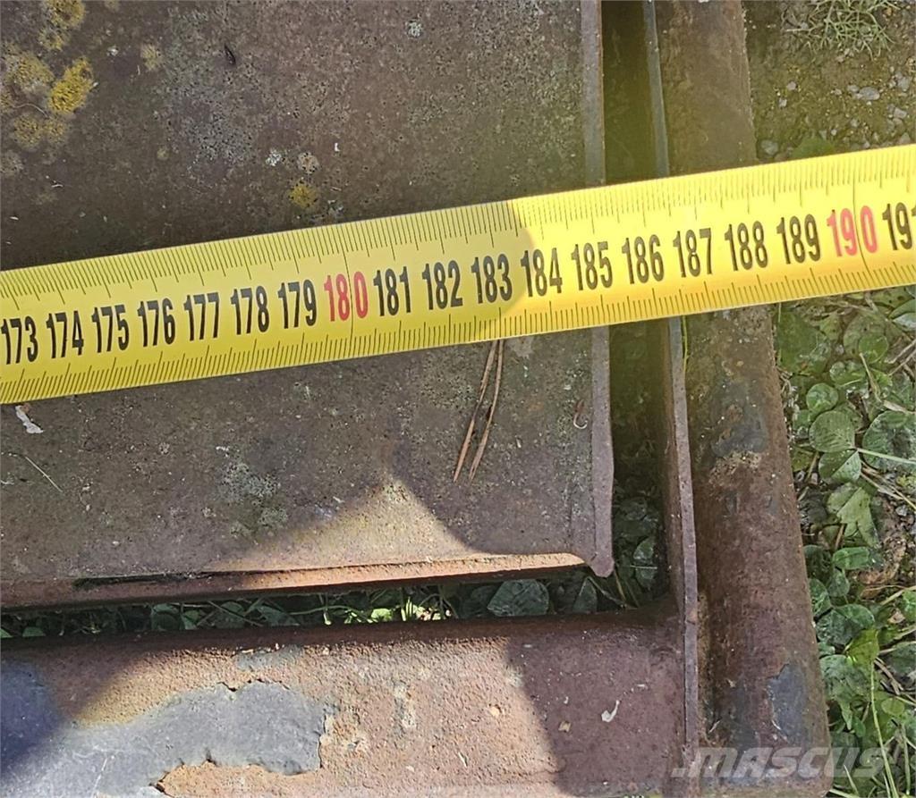  Leikkuri Inne akcesoria