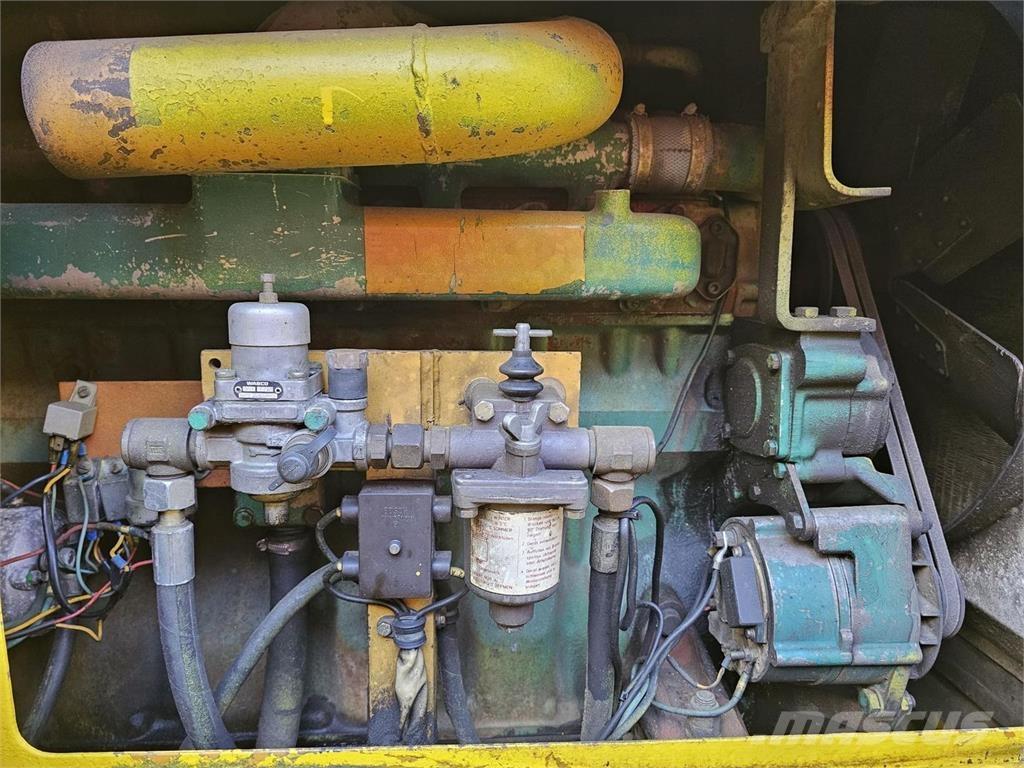 Lokomo AH 132 C Równiarki