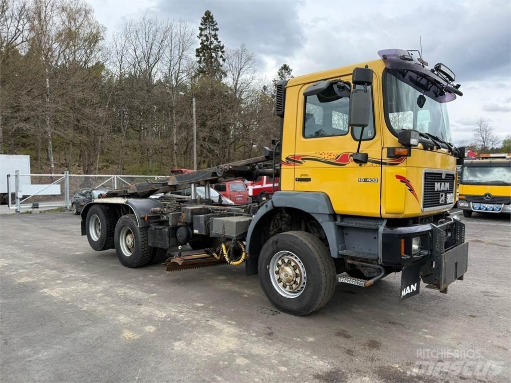 MAN 19.403 4x4 + 2 Pojazdy komunalne