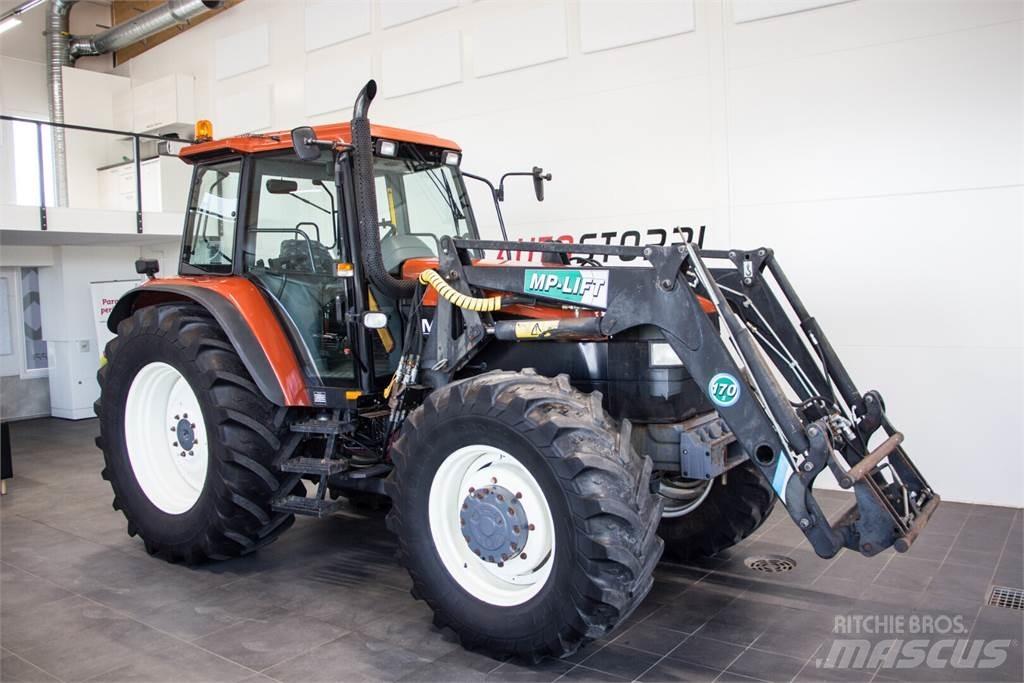 New Holland M135 Ciągniki rolnicze