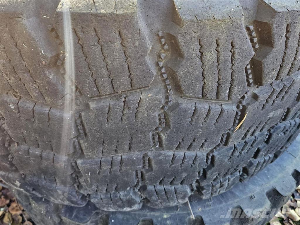  Renkaat 20.5R25 Inne akcesoria