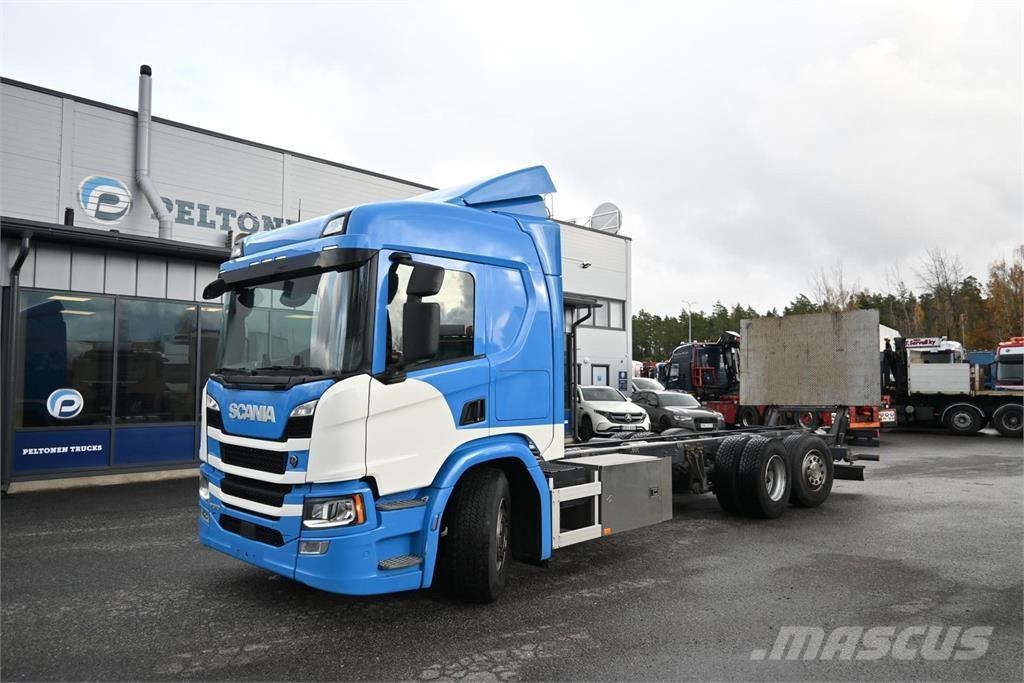 Scania P370 6x2*4 Pojazdy pod zabudowę
